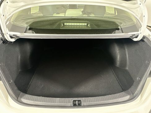 Used 2021 Toyota Corolla LE FWD image 27