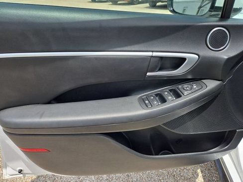 Used 2025 Hyundai Sonata SEL FWD image 11