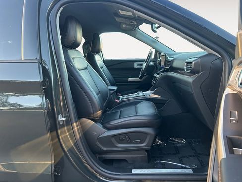 Used 2022 Ford Explorer Limited AWD/4WD image 10
