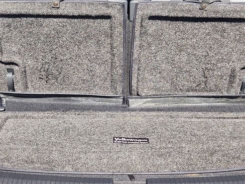 Used 2022 Volkswagen Tiguan SE R-Line image 23