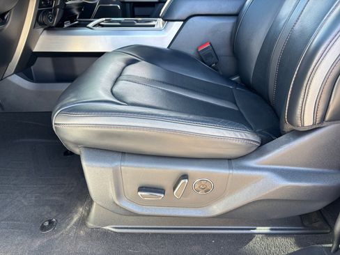 Used 2022 Ford F350 Platinum w/ FX4 Off-Road Package image 13