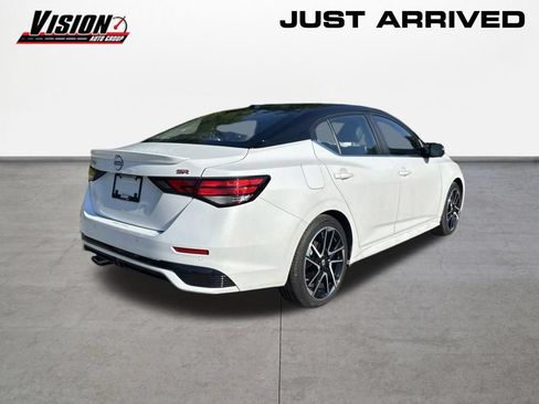 Used 2023 Nissan Rogue SV AWD/4WD image 5