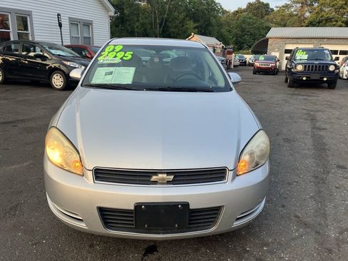 Used 2009 Chevrolet Impala LS FWD image 9