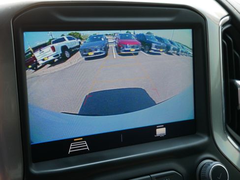 Used 2021 Chevrolet Silverado 1500 LT Trail Boss w/ Bed Protection Package AWD/4WD image 31