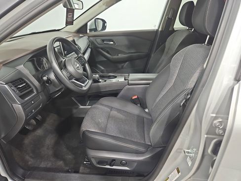 Used 2023 Nissan Rogue SV FWD image 10