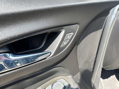 Used 2020 Chevrolet Equinox LT AWD/4WD image 16
