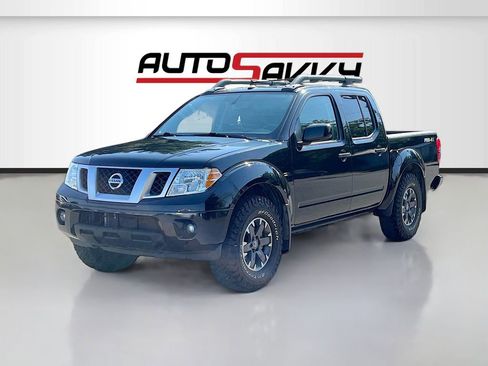 Used 2021 Nissan Frontier PRO-4X w/ Pro-4x Utility Package image 3
