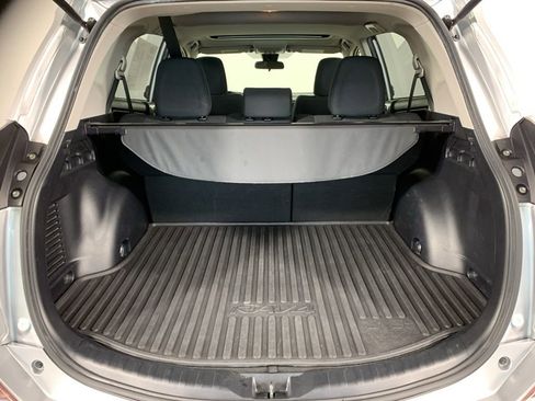 Used 2018 Toyota RAV4 XLE w/ Plus Extra Value Package AWD/4WD image 13
