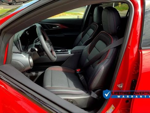 New 2025 Chevrolet Equinox EV RS image 9