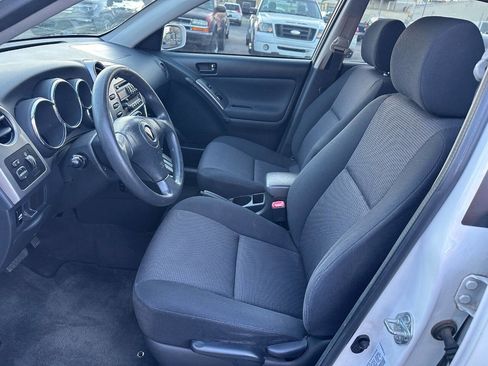 Used 2007 Pontiac Vibe w/ Sun And Sound Package image 15