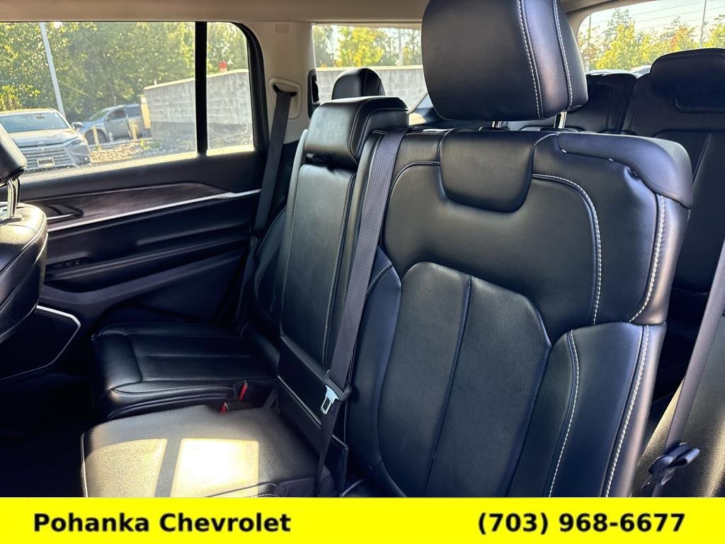 Used 2021 Jeep Grand Cherokee L Limited AWD/4WD image 24