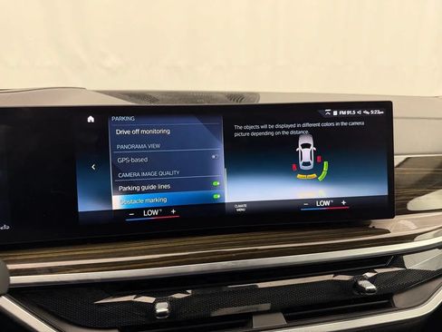 Used 2023 BMW X7 xDrive40i w/ Premium Package AWD/4WD image 30