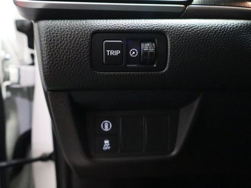 Used 2018 Honda Accord Sport image 32
