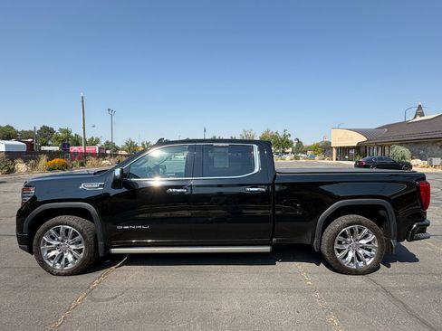 Used 2023 GMC Sierra 1500 Denali w/ Denali Reserve Package AWD/4WD image 12