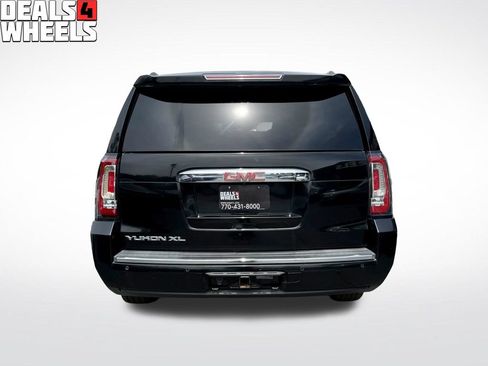Used 2017 GMC Yukon XL Denali w/ Open Road Package AWD/4WD image 10