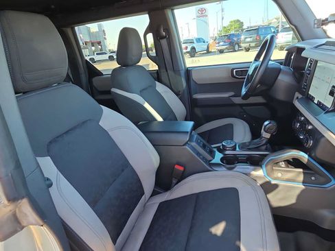 Used 2022 Ford Bronco Wildtrak AWD/4WD image 17