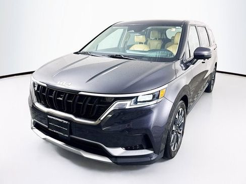 Certified 2024 Kia Carnival EX image 1