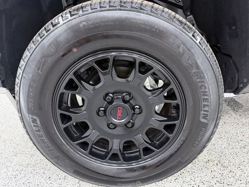 Used 2025 Toyota Tacoma SR5 RWD image 12