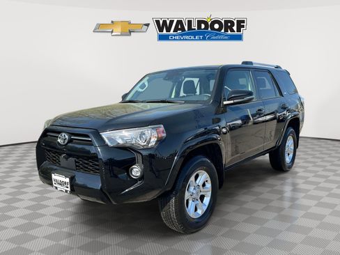 Used 2024 Toyota 4Runner SR5 Premium w/ Moonroof Package AWD/4WD image 3