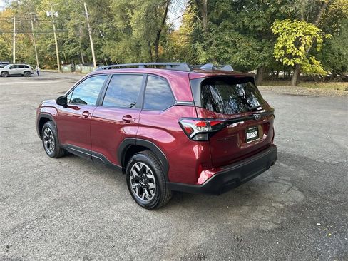 Certified 2025 Subaru Forester Premium image 6