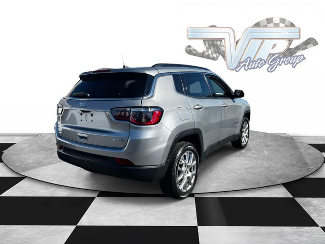 Used 2022 Jeep Compass Latitude AWD/4WD image 4