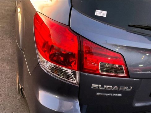 Used 2013 Subaru Outback 2.5i Premium image 32