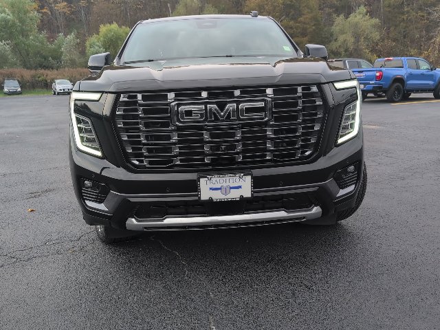 Used 2026 GMC Yukon XL Denali Ultimate w/ LPO, Floor Liner Package AWD/4WD image 8