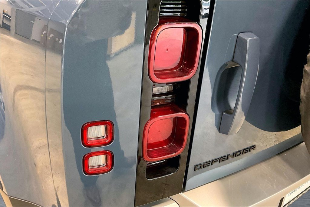 Used 2024 Land Rover Defender 90 S AWD/4WD image 24