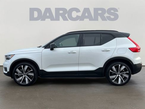 Used 2021 Volvo XC40 P8 Recharge w/ Advanced Package image 4