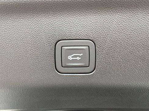 New 2026 Chevrolet Tahoe Premier AWD/4WD image 16