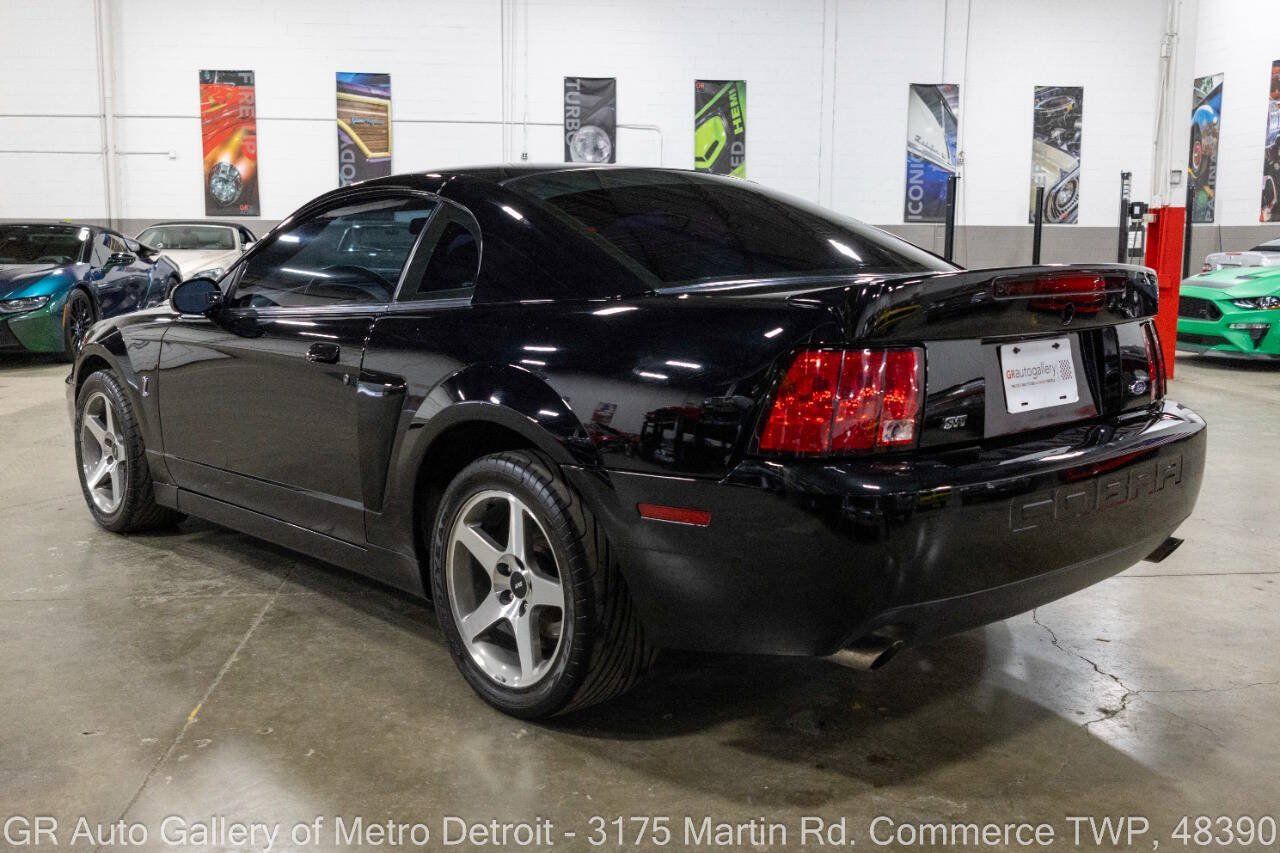 Used 2003 Ford Mustang Cobra RWD image 4