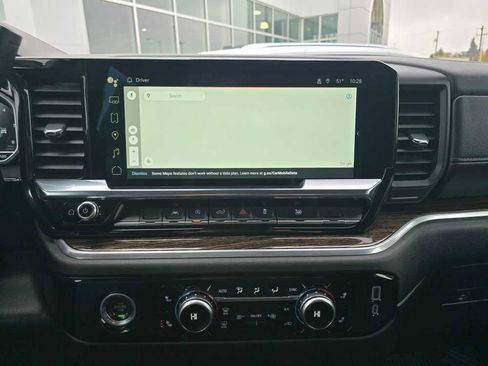 Used 2024 GMC Sierra 1500 SLE image 13