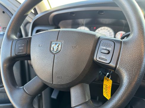 Used 2005 Dodge Ram 1500 Truck SLT w/ Trailer Tow Group image 32