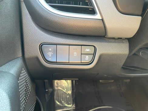 Used 2023 Kia Seltos LX AWD/4WD image 23
