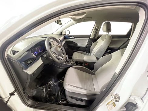 Used 2022 Volkswagen Taos SE image 20