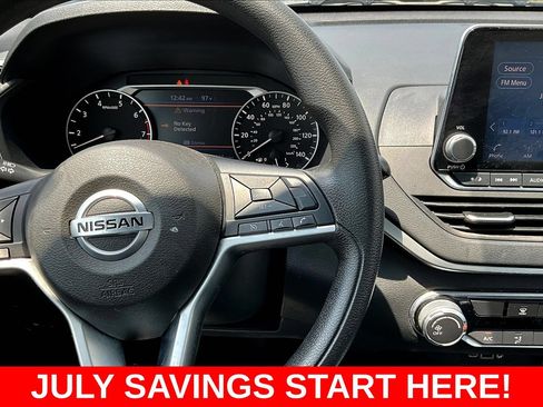 Used 2021 Nissan Altima 2.5 SV FWD image 15