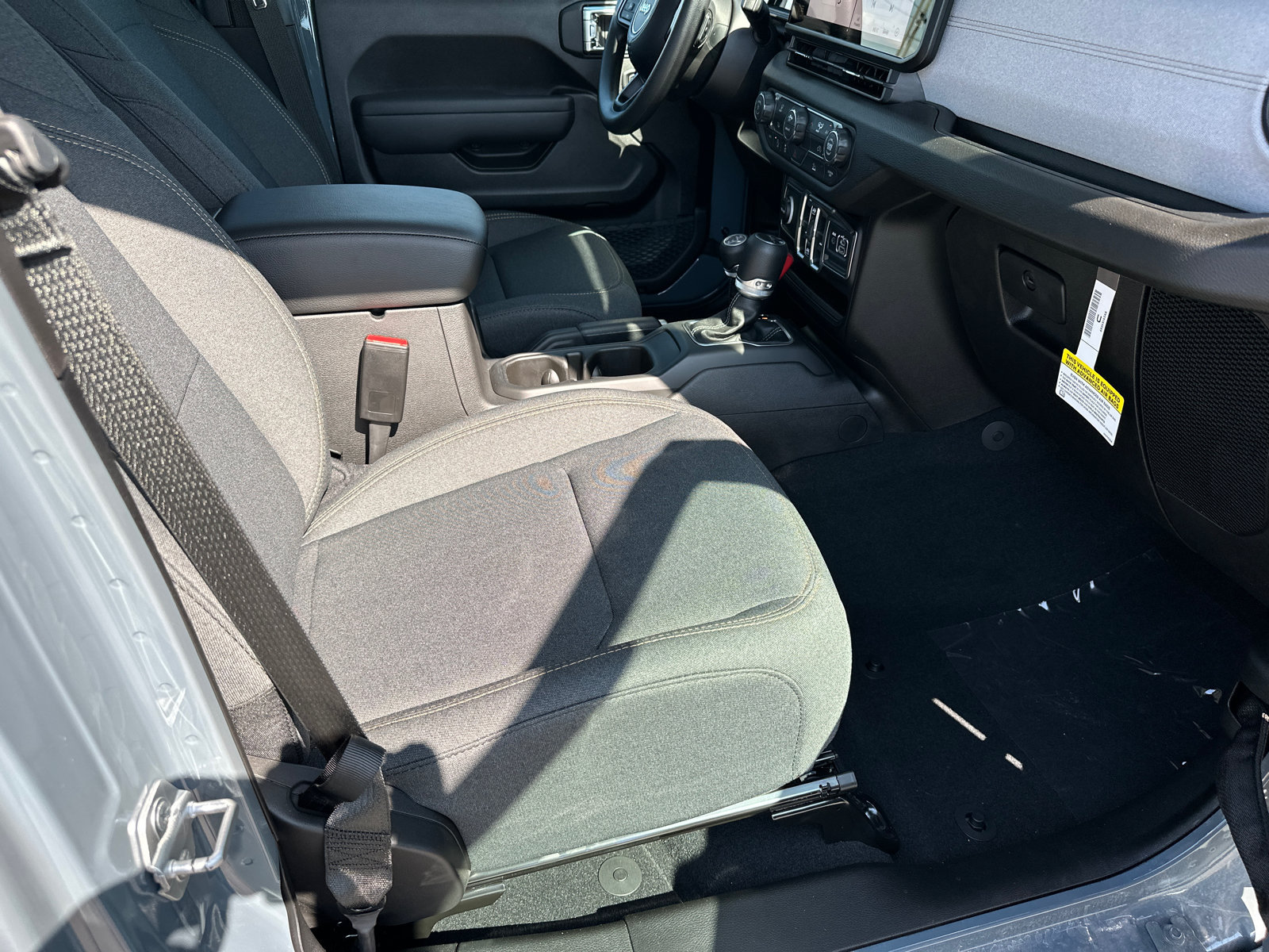 New 2026 Jeep Gladiator Sport AWD/4WD image 14