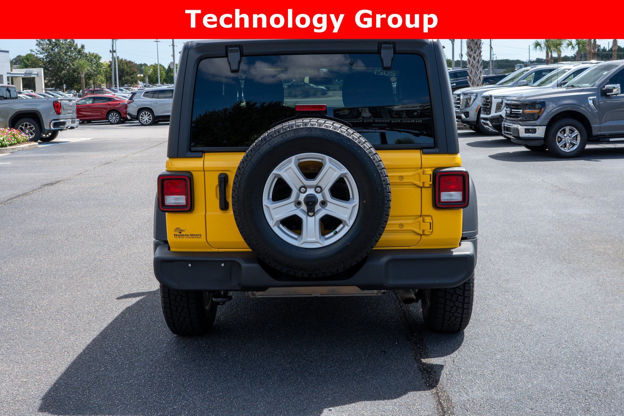 Used 2021 Jeep Wrangler Sport AWD/4WD image 4