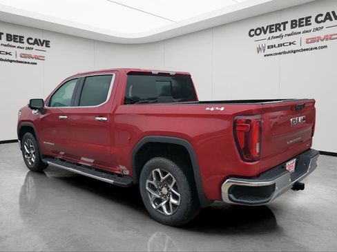 New 2026 GMC Sierra 1500 SLT image 7