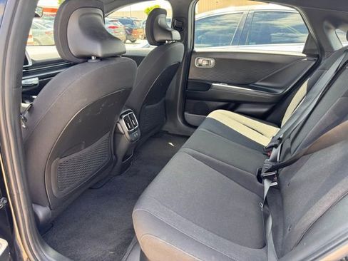 Used 2023 Hyundai Ioniq 6 SE RWD image 11