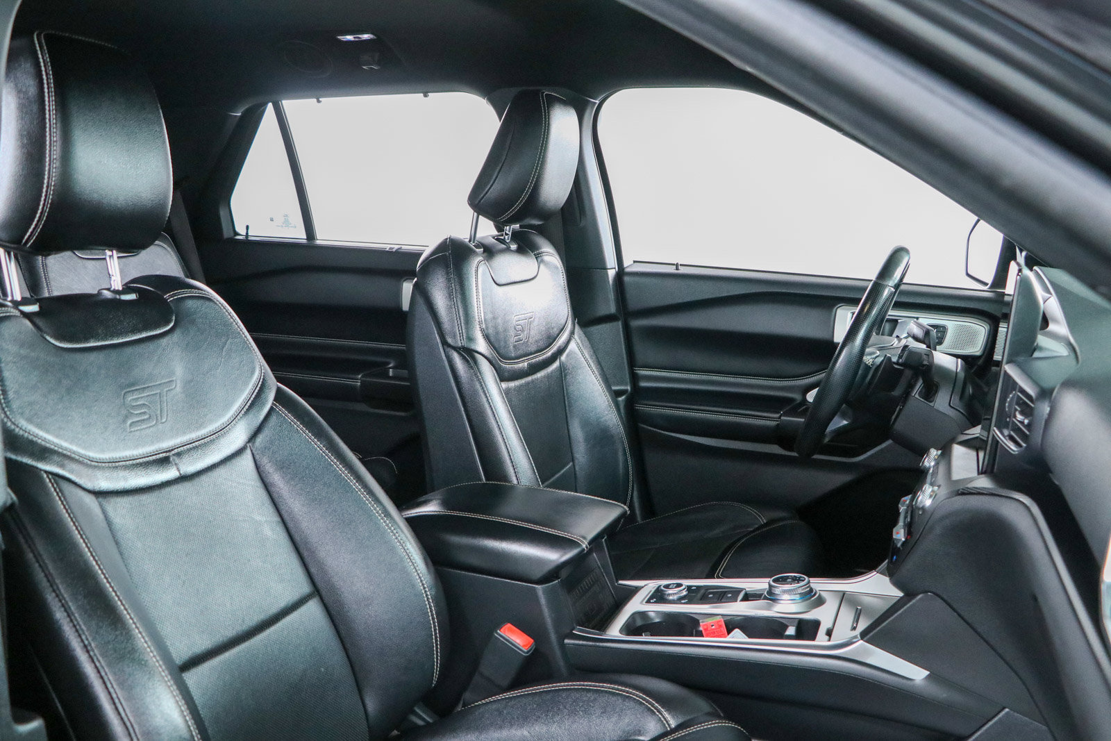 Used 2020 Ford Explorer ST w/ Premium Technology Package AWD/4WD image 28