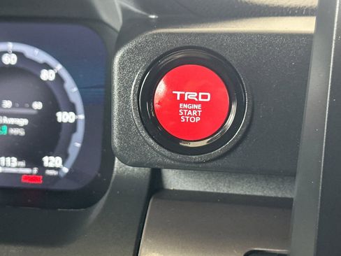 Used 2025 Toyota Tacoma TRD Sport image 21