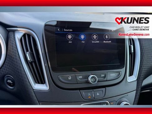 Used 2023 Chevrolet Malibu LT image 29