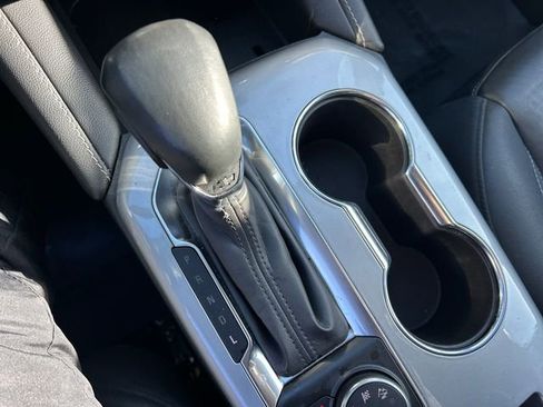 Used 2024 Chevrolet Blazer LT image 20