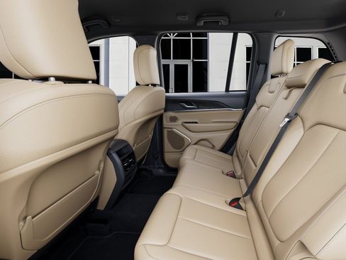 New 2026 Jeep Grand Cherokee Limited AWD/4WD image 23