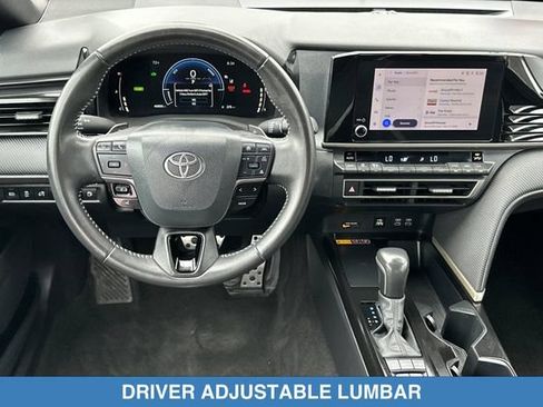 Used 2025 Toyota Camry SE FWD image 15