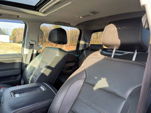 Used 2017 GMC Sierra 3500 Denali w/ Duramax Plus Package image 16