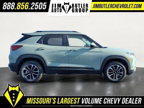 New 2026 Chevrolet TrailBlazer LT w/ Driver Confidence Package FWD image 5