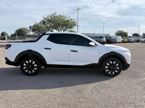 Used 2026 Hyundai Santa Cruz SE AWD/4WD image 5
