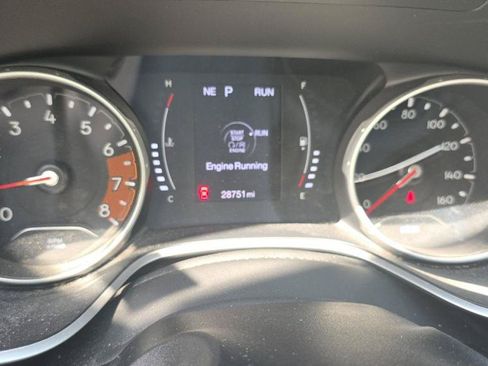 Used 2021 Jeep Compass Latitude AWD/4WD image 12